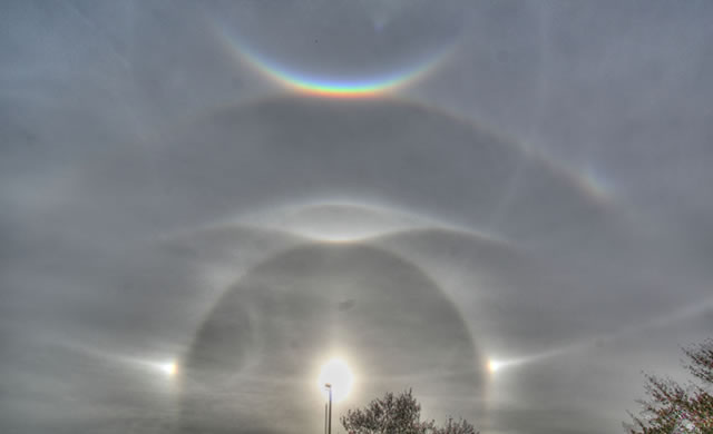 Sunlight and crystals: ice halo - Luce e cristalli per un meraviglioso effetto ottico chiamato "alone"