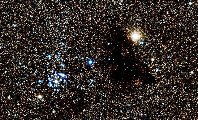ESO: "Una goccia d'inchiostro nel cielo luminoso" - Wide Field Imager snaps cosmic gecko