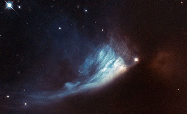 Hubble’s View of a Changing Fan