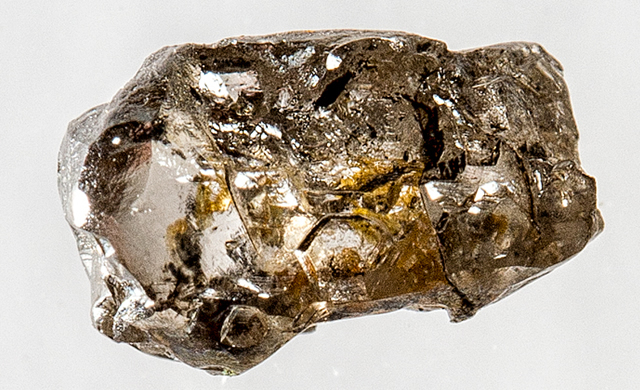 Un Diamante Racconta di Vasti "Oceani" Sotto la Crosta Terrestre - Water-rich gem points to vast 'oceans' beneath the Earth
