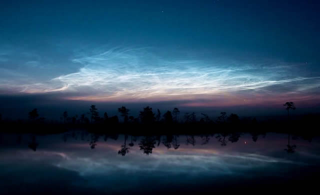 NASA: Teleconnessioni Impreviste nelle Nuvole Nottilucenti - Unexpected Teleconnections in Noctilucent Clouds